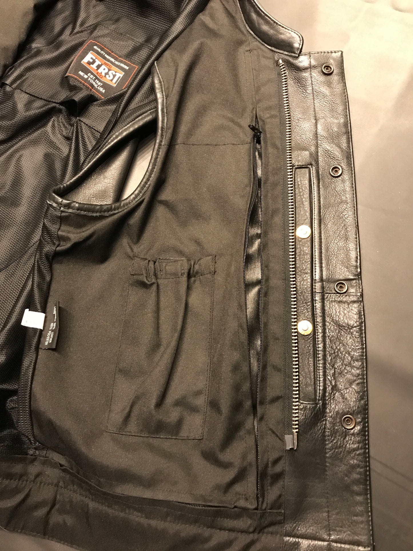 Men’s leather club vest